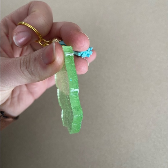 Handmade Pokémon- Bulbasaur Keychain - Picture 3 of 6